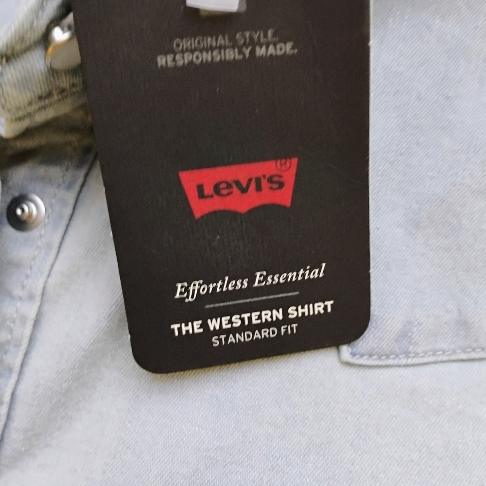 NWT Levi’s Plus Size Western Shirt 1X (14/16) Pearl Snap Denim $59 Retail - Picture 2 of 7